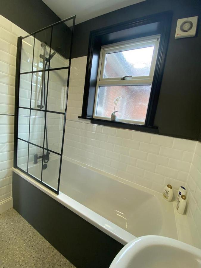 1 Bed Flat With Parking Near Town Centre Apartment Emsworth Exterior photo